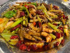 -休记光头香辣蟹干锅店(衣冠庙店)