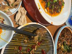 -有红鸡毛店·川菜(建设路店)