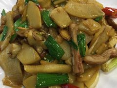 酸笋炒肥肠-牛八宝桂林米粉(八里庄店)