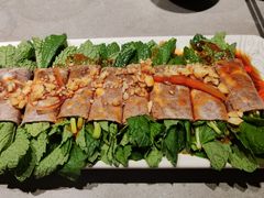 薄荷牛肉卷-云海肴·汽锅鸡·云南菜(高德置地店)