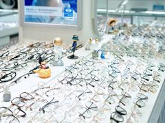 -潘多拉眼镜·蔡司依视路明月(潘家园店)