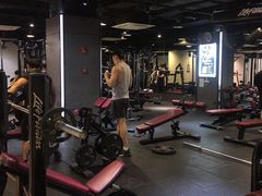 -一兆韦德健身(张杨路店)
