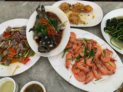 -四川小胡子海鲜(丁村万人海鲜广场店)