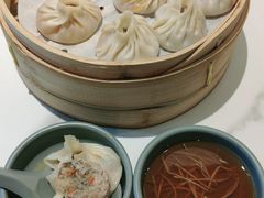 -馋三尺蟹粉小笼(人民广场店)