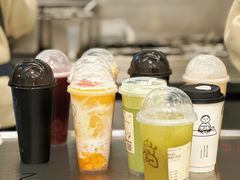 -喜茶(迪士尼小镇·平行宇宙店)