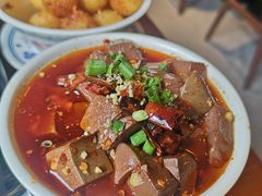 -炉小二铜锅牛蛙•川湘菜(三里屯店)