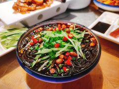 酸辣蕨根粉-德香苑脆皮烤鸭·经典(爱融荟城店)