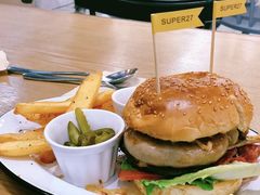 -HELLO 27 意面·沙拉·帕尼尼