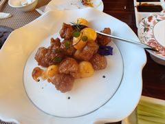 菠萝咕咾肉-民族饭店-四季餐厅