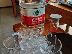 农夫山泉锅底-毛辣果·贵州红酸汤牛肉火锅(西单店)