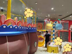 -Qmiss家庭娱乐中心(恒隆广场店)