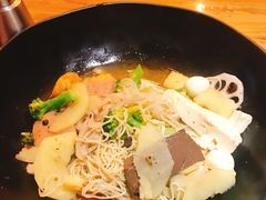 -万记麻辣烫国展总店