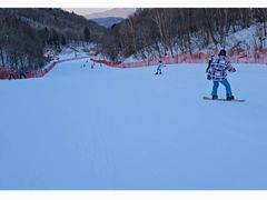 -亚布力新体委滑雪场