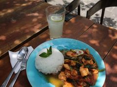 -蓝壁虎咖啡酒馆