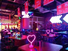 -UP嘻哈酒吧(粉巢店)