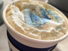 蓝丝绒飒雪拿铁-瑞幸咖啡(王府井购物中心店)