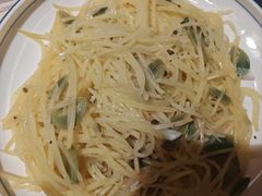 -八府香鸭·啫啫煲(华山路店)