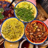 太费饭了🔥梯砍下的肥肠血旺拌饭ju划算❗