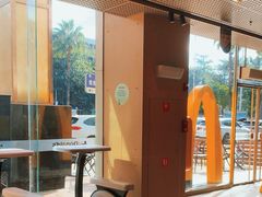 -麦当劳(中二横路店)