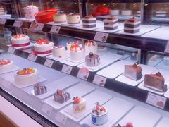 -巴黎贝甜(大宁国际商业广场店)