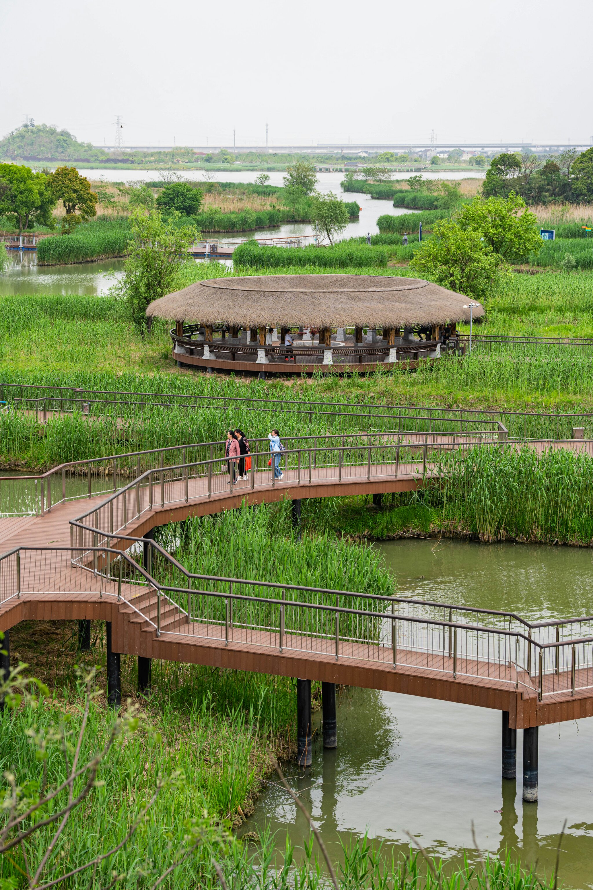 杭州下沙沿江湿地公园图片