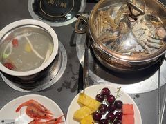 -钱小奴海鲜自助黑金店(杭州滨江龙湖店)