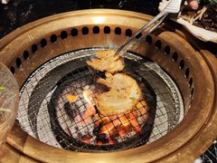 -山川小町·极番烧肉(新地假日广场店)