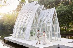 -雪中彩影婚纱摄影·微光艺术中心