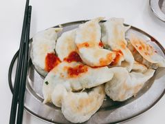 香煎鲜肉韭菜饺-芬芳甜品(体育东横街店)