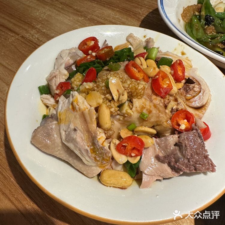 「老坛酸菜鲈鱼」巨好吃，汤好好喝，肉很嫩