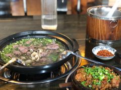 -乐山食古香跷脚牛肉