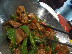 辣椒炒肉-天天鱼港·海鲜·鲅鱼水饺·招牌烤鸭(黄骅店)