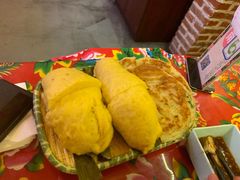玉米饼子-闯关东东北农家菜(崂山石老人店)