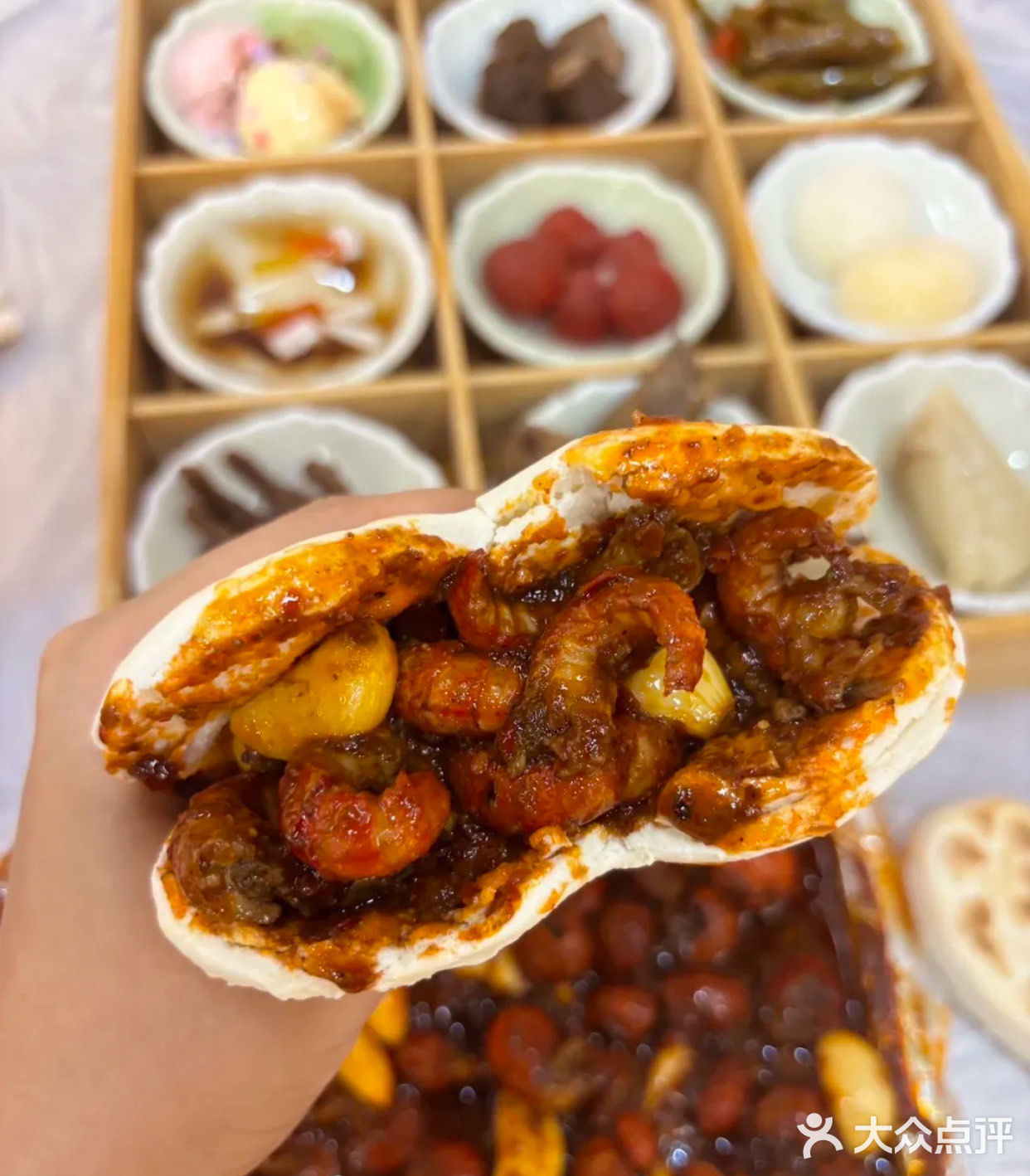 这满满的龙虾🦞肉，一口咬下去，太满足了🔥🔥