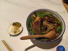 -镇南锅盖面馆(解放路店)