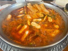 -喇喇排骨火锅·传统韩式脊骨汤(望京西园总店)