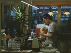 -巴浪鱼咖啡馆 Local Fish