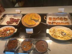 -锦厨国际自助餐厅 · 云端景观 (昆明索菲特大酒店)