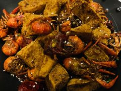 -巴厘龙虾·榜首油焖大虾(音乐学院·沿江酒馆店)