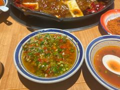 -三个四川人火锅(华联商厦店)