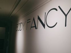 -Fancy梵汐·轻奢量肤定制