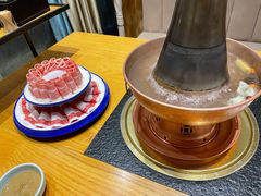 牛羊双拼-额尔敦传统涮.冰煮羊火锅(乌兰察布体育场店)