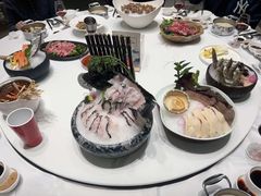 -红鼎豆捞·非遗鲍皇汤火锅(宝丰路店)