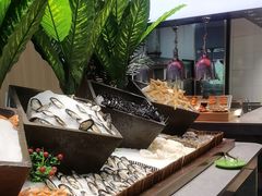 -新艺自助美食城(中山路店)