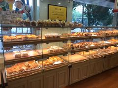 面包甜点陈列柜-新侨三宝乐面包店(崇文门店)
