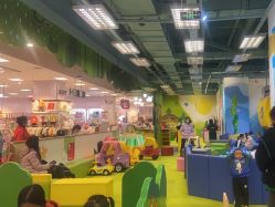 -莫莉幻想儿童乐园(广州番禺永旺店)