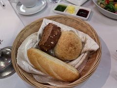 -塞纳河法国餐厅(意式风情街店)
