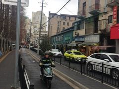 -贯贯吉·清真餐厅(浙江中路店)