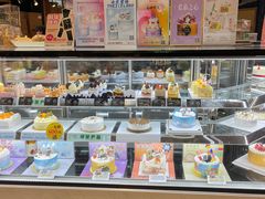 面包甜点陈列柜-皇家美孚·蛋糕外送(东部佳世客店)