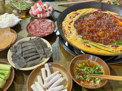 -黄潇洒老火锅(九眼桥宏济巷店)